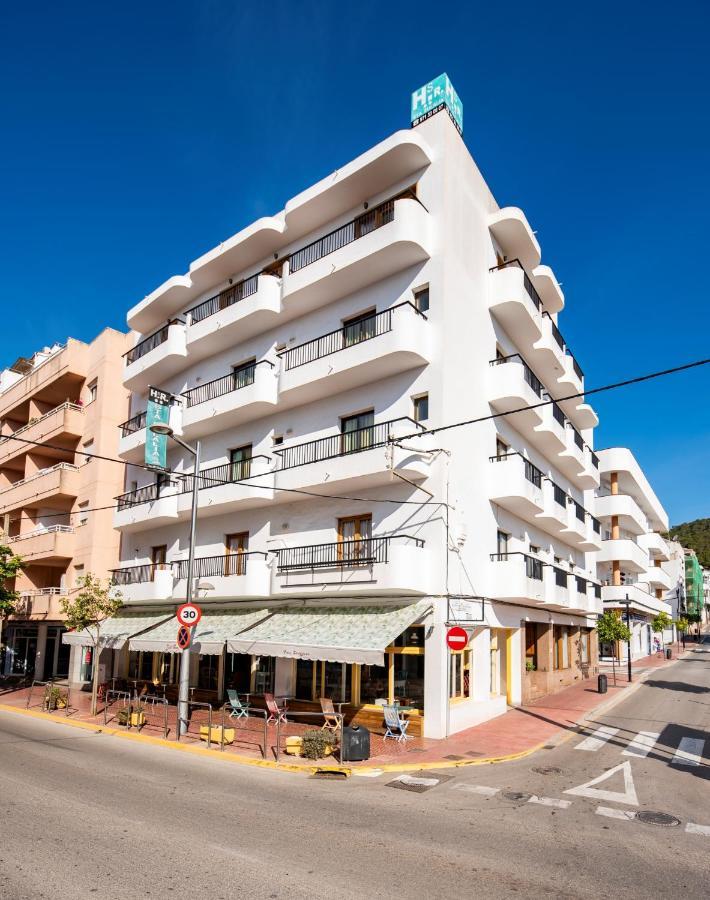 Gasthuis Y Santa Eulalia Santa Eularia des Riu