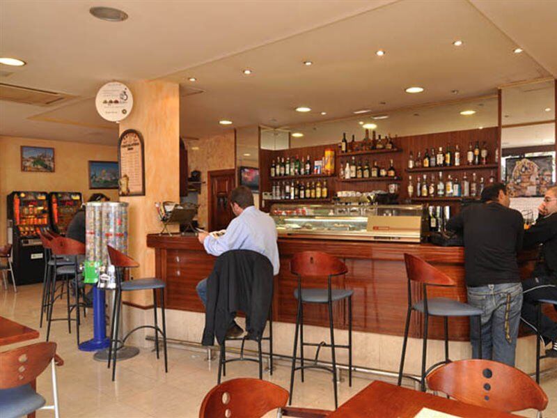 Affittacamere Y Santa Eulalia 2*